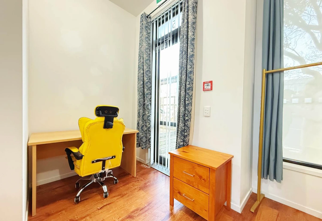 Double Grammar school zone, Home and income, 2 beds + office/ shop space 2.5 baths home with 2 car parks, One title, two addresses: 5/150 Symonds Street & 5/1 Glenside Crescent, Dual-access design with separate residential and commercial entrances, Ground-floor commercial space (approx. 40sqm) with street frontage, zoned for Auckland Grammar and Auckland Girls Grammar school, 5/1 Glenside Crescent Eden Terrace, Auckland