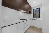 2 kitchens, 6 beds (2 ensuites) 4.5 baths house with garage and 1 bed granny, 65 Rashni Road Flat Bush, Auckland