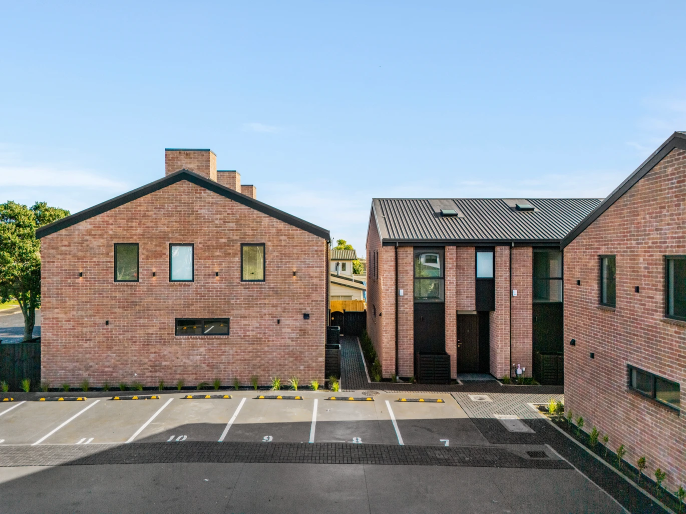 Brandnew Brick 3 beds or 4 beds 2 baths designer home with car park, titles issued, Lot 1-13/17&19 Matapouri Road Mangere Bridge, Auckland