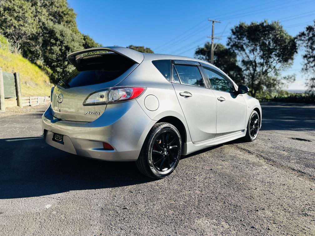 2013 Mazda Axela SPORTS !! STUNNING ALLOYS !! Hatchback Tiptronic, Silver, 5 seats, New Import, Petrol, 1,500 cc, 78,065 km