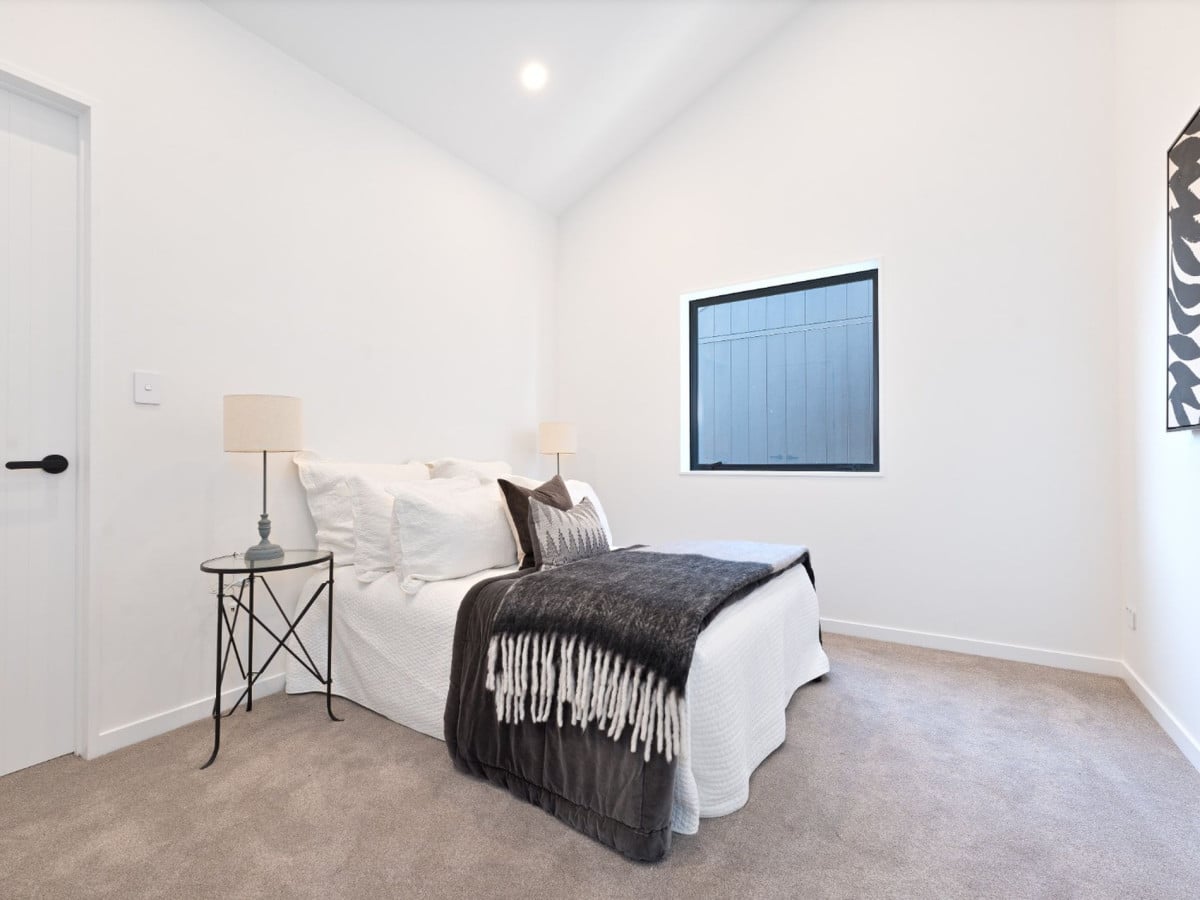 For rent, Brandnew 4 beds 2.5 baths house with garage, available now, 6 Dorset Down Drive, Karaka, Auckland