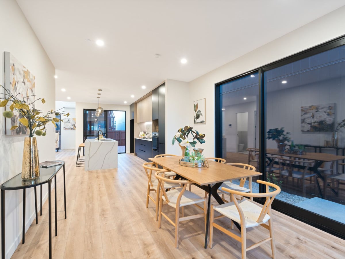 For rent, Brandnew 4 beds 2.5 baths house with garage, available now, 6 Dorset Down Drive, Karaka, Auckland