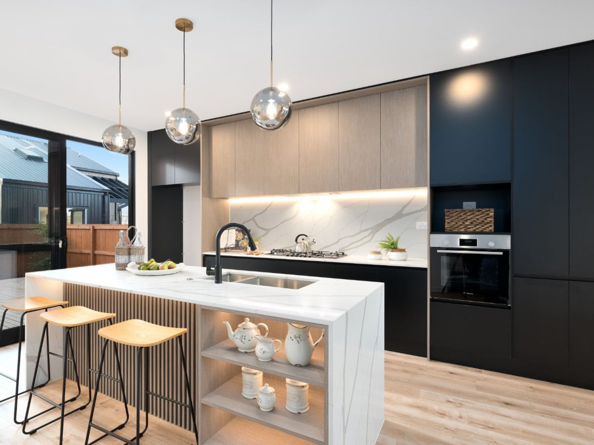 For rent, Brandnew 4 beds 2.5 baths house with garage, available now, 6 Dorset Down Drive, Karaka, Auckland
