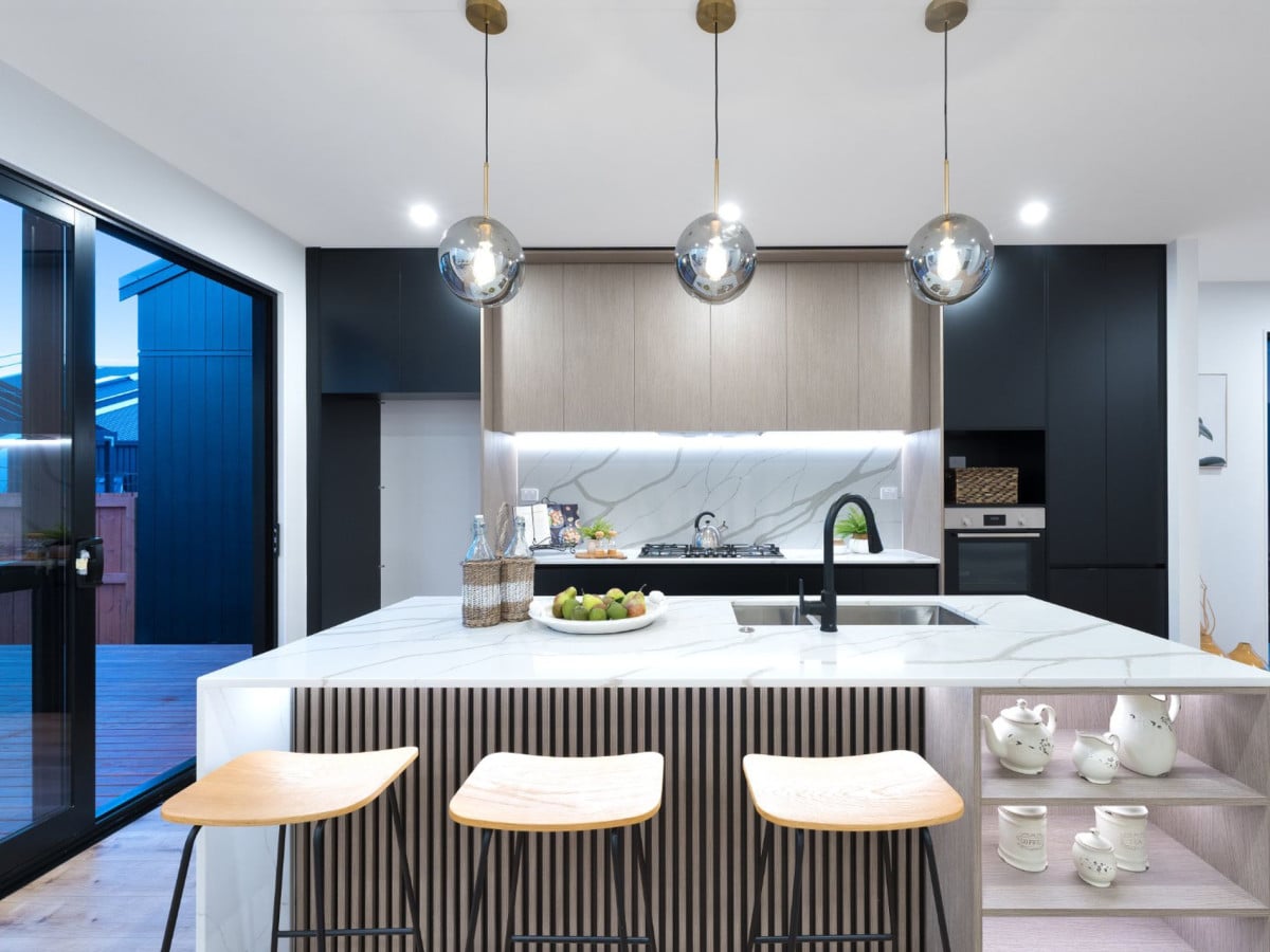 For rent, Brandnew 4 beds 2.5 baths house with garage, available now, 6 Dorset Down Drive, Karaka, Auckland