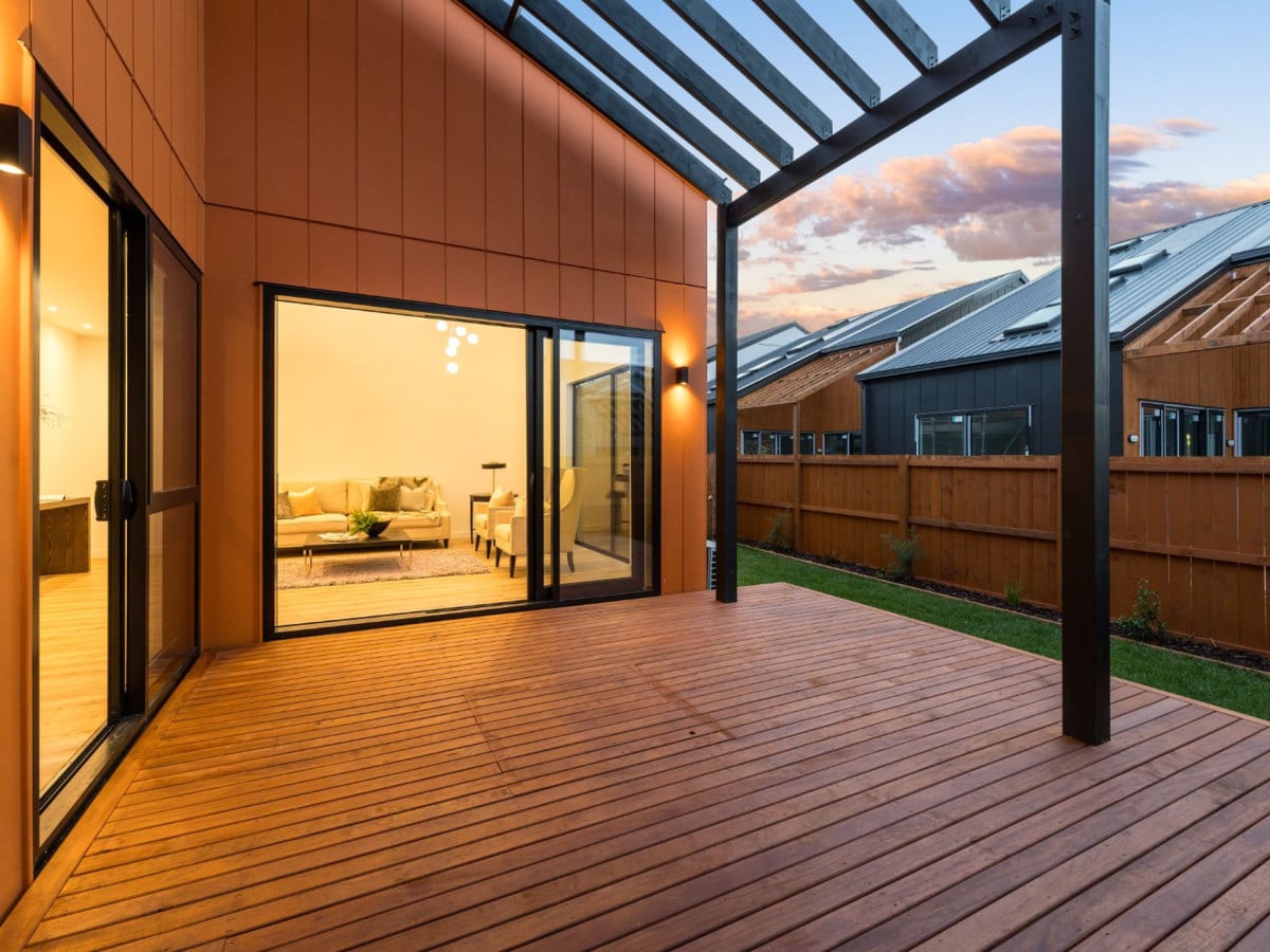 For rent, Brandnew 4 beds 2.5 baths house with garage, available now, 6 Dorset Down Drive, Karaka, Auckland