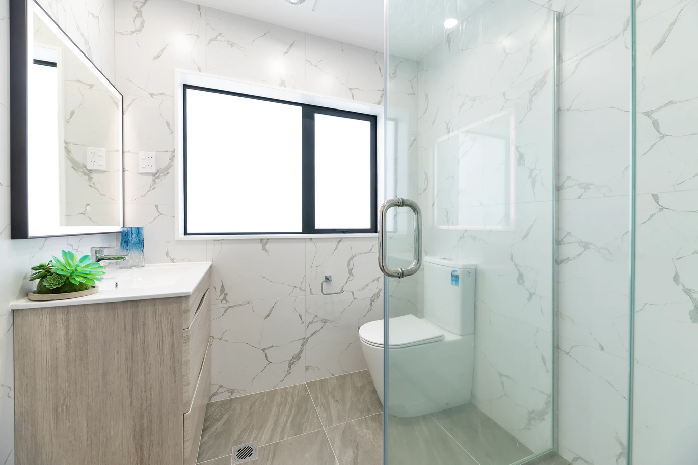 4 beds (3 ensuites) 4 baths home with garage, 1 ensuite ground floor, 1/18 Hutchinsons Road Bucklands Beach, Auckland