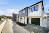 Brandnew standalone 4 beds 2 baths home with garage, Lot 2&3/15 Te Kawa Road One Tree Hill, Auckland