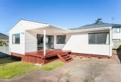 424m2 section, Renovated 3 beds 1 bath house with carport, 20A Glynnbrooke Street Te Atatu South, Auckland