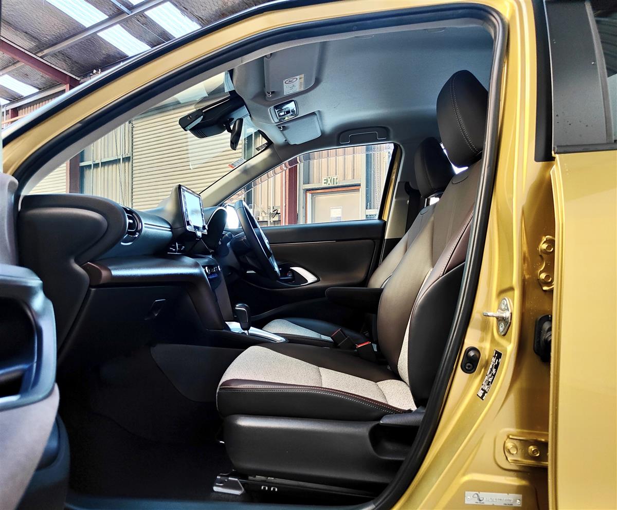2021 Toyota Yaris Cross HYBRID Z/TOYOTA SAFTY SENSE/GRADE 4 RV/SUV Automatic, New Import, 1,500 cc, 81,355 km