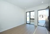 For rent, 2 kitchens, Brandnew 3 beds 2 baths home with car parks, Available NOW, 2 Waimarie Drive, Karaka, Auckland