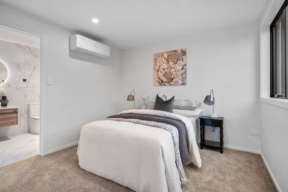 Enquiries Over $1,500,000, 3 beds 3.5 baths home with garage, Freehold title with no body corporate, CCC and titles issued, 12-month maintenance period from settlement, CV: $1,850,000, Individual or bulk purchase options available. 1B Colenso Place Mission Bay, Auckland