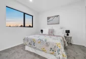 Vendors super motivated to sell, Brandnew standalone 4 beds 2.5 baths home with garage, 106B Edgewater Drive Pakuranga, Auckland