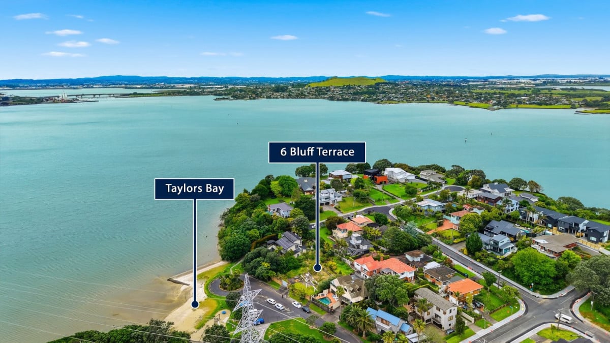 986m2 section with Sea Views, THE VENDOR IS CURRENTLY IN THE PROCESS OF OBTAINING A RESOURCE CONSENT for a four-lot subdivision with two vehicle crossings. 6 Bluff Terrace, Hillsborough, Auckland