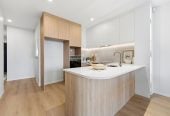 Freehold 5 beds (3 ensuites) 4 baths home with car park, 8/157 Bremner Road, Karaka, Auckland