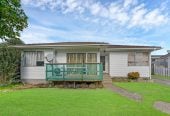 607m2 section, Renovated 3 beds 1 bath house with a large single garage plus a generous utility room, currently rented for $680 per week, 14 Bedlington Avenue, Manurewa, Auckland