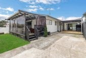 Owners Moving Aussie, Renovated 3 beds 1 bath house, Manurewa South School right next door, Manurewa, Auckland
