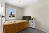 Owners Moving Aussie, Renovated 3 beds 1 bath house, Manurewa South School right next door, Manurewa, Auckland