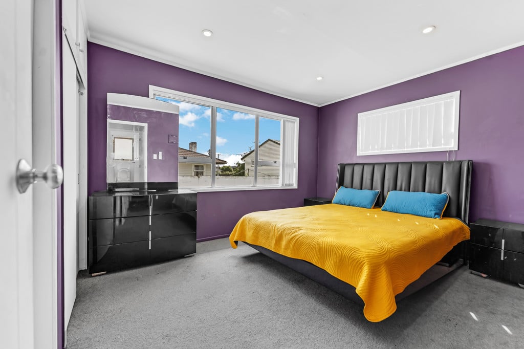 Owners Moving Aussie, Renovated 3 beds 1 bath house, Manurewa South School right next door, Manurewa, Auckland