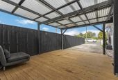 Owners Moving Aussie, Renovated 3 beds 1 bath house, Manurewa South School right next door, Manurewa, Auckland