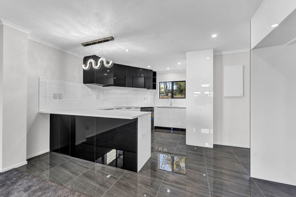 Brandnew 4 beds 2.5 baths home with car parks, Manurewa, Auckland