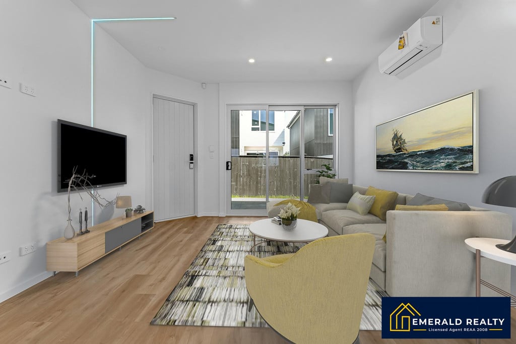 Standalone 4 beds 2.5 baths home with garage, Weymouth, Auckland