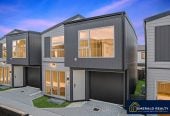 Standalone 4 beds 2.5 baths home with garage, Weymouth, Auckland