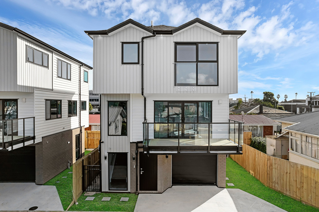 180m2 Brandnew standalone 4 beds 3 baths home with garage, Otahuhu, Auckland
