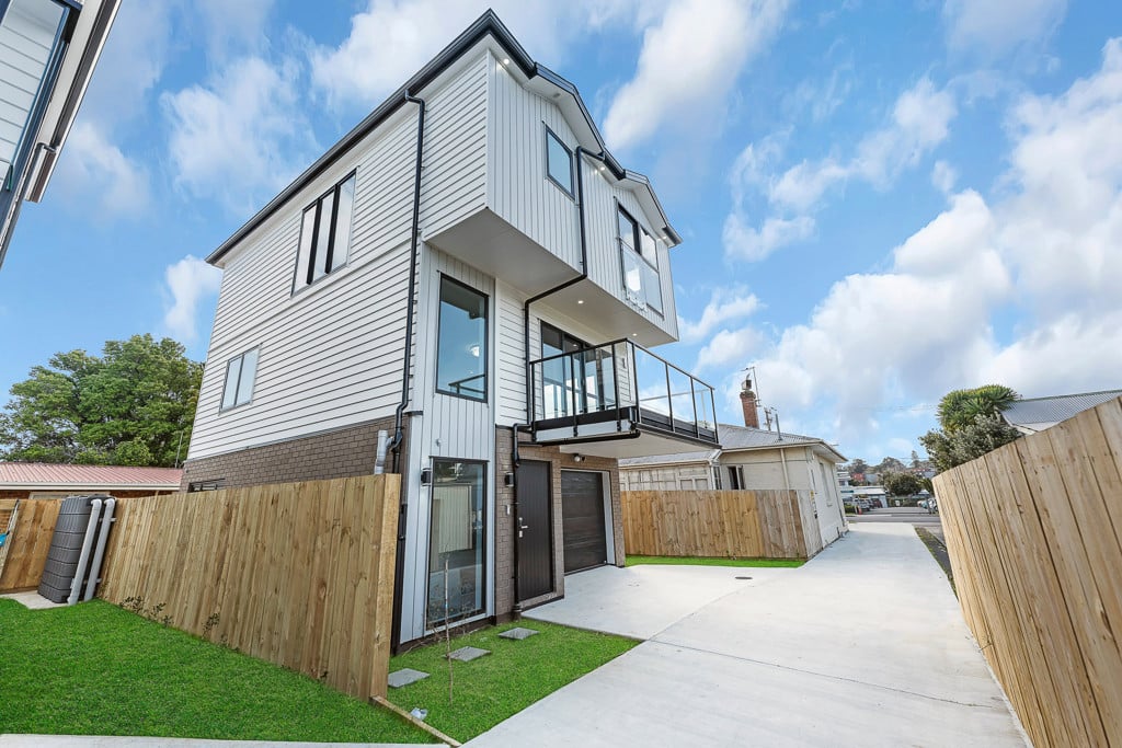 180m2 Brandnew standalone 4 beds 3 baths home with garage, Otahuhu, Auckland