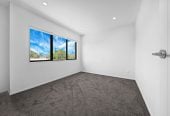 4 beds 2.5 baths home with garage, 3/30 Arnwood Street, Manurewa, Auckland