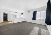 Renovated 3 beds 1 bath house with garage, 7B Church Street, Otahuhu, Auckland