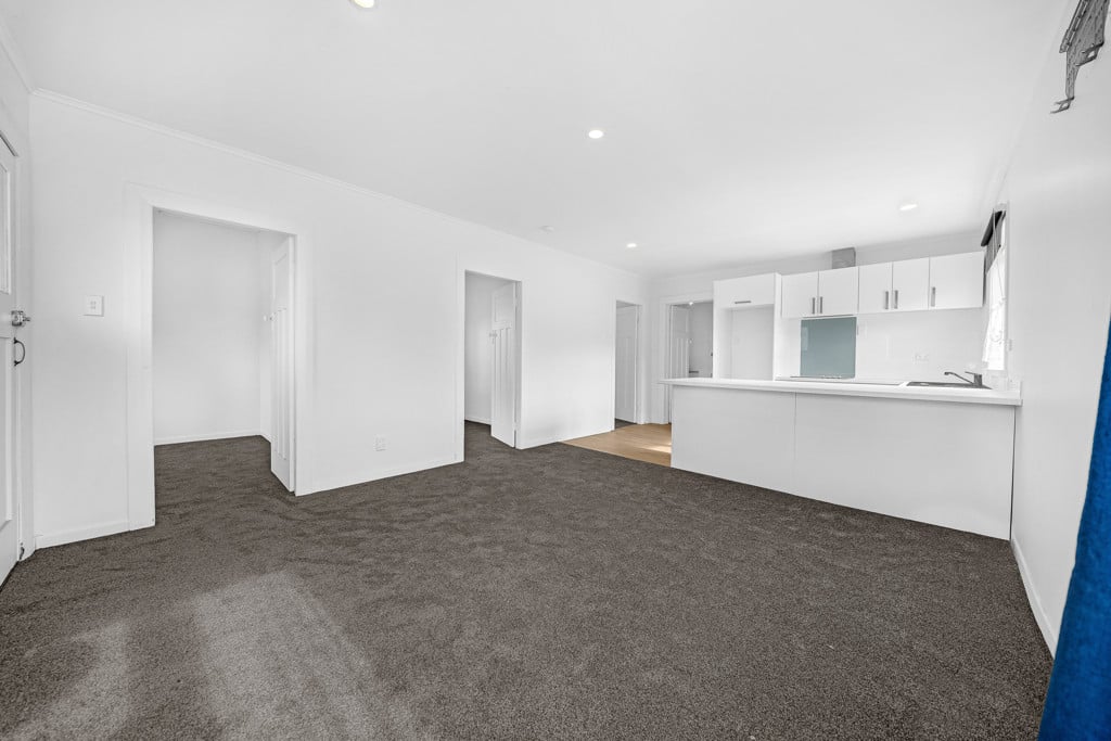 Renovated 3 beds 1 bath house with garage, 7B Church Street, Otahuhu, Auckland