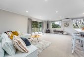 958m2 section, 4 beds + study 2 baths house with double garage, 37 Onedin Place, Titirangi, Auckland