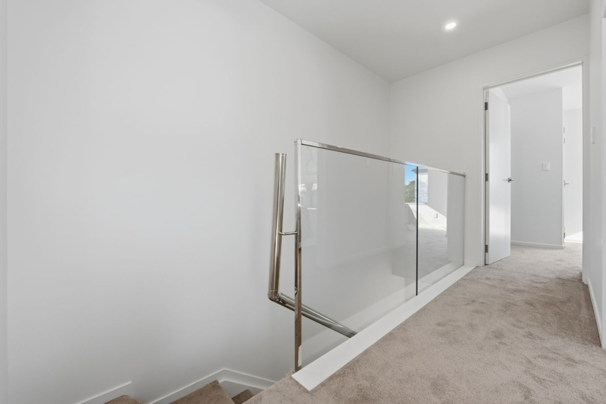 Brandnew 2 beds (2 ensuites) 2.5 baths home with car park, Lot 6/3 Gill Avenue, Te Atatu Peninsula, Auckland