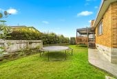 Westlake school zone, Brick and tile 4 beds + study room 2 baths house with double garage, 2/121 Forrest Hill Road, Forrest Hill, Auckland