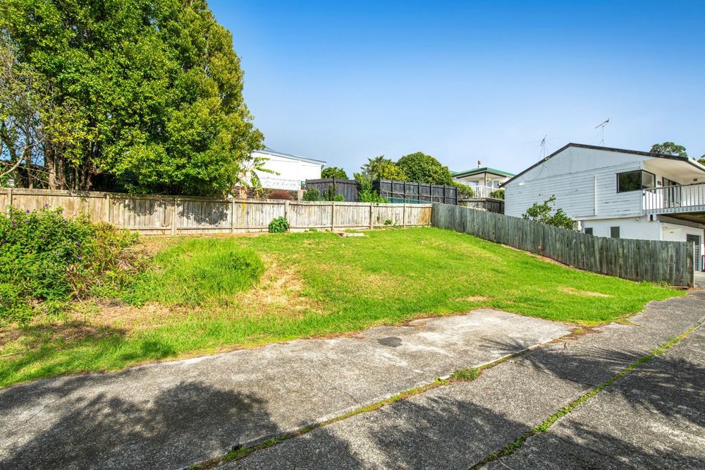 Vendor now overseas. Must sell, This cross-lease title section is a half share of 827sqm, A Geotechnical report and house plans ready for consent application are available for inspection. Watercare have confirmed the granting of new connection for one dwelling. 599 Whangaparaoa Road, Stanmore Bay, Auckland