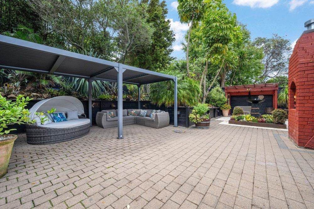 1222m2 section, Macleans College zone, 5 beds + office 4 baths house with double garage and double car port, 80A Beach Road, Mellons Bay, Auckland