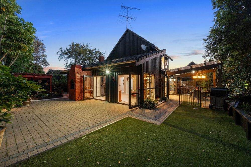 1222m2 section, Macleans College zone, 5 beds + office 4 baths house with double garage and double car port, 80A Beach Road, Mellons Bay, Auckland