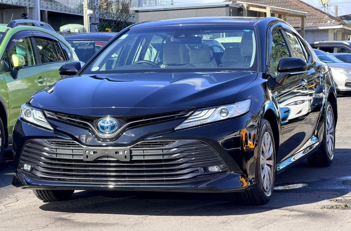 2018 Toyota Camry HYBRID**Cruise Control**Push Start**Lane Assist** Sedan Automatic, Hybrid, 2,487 cc, 73,313 km