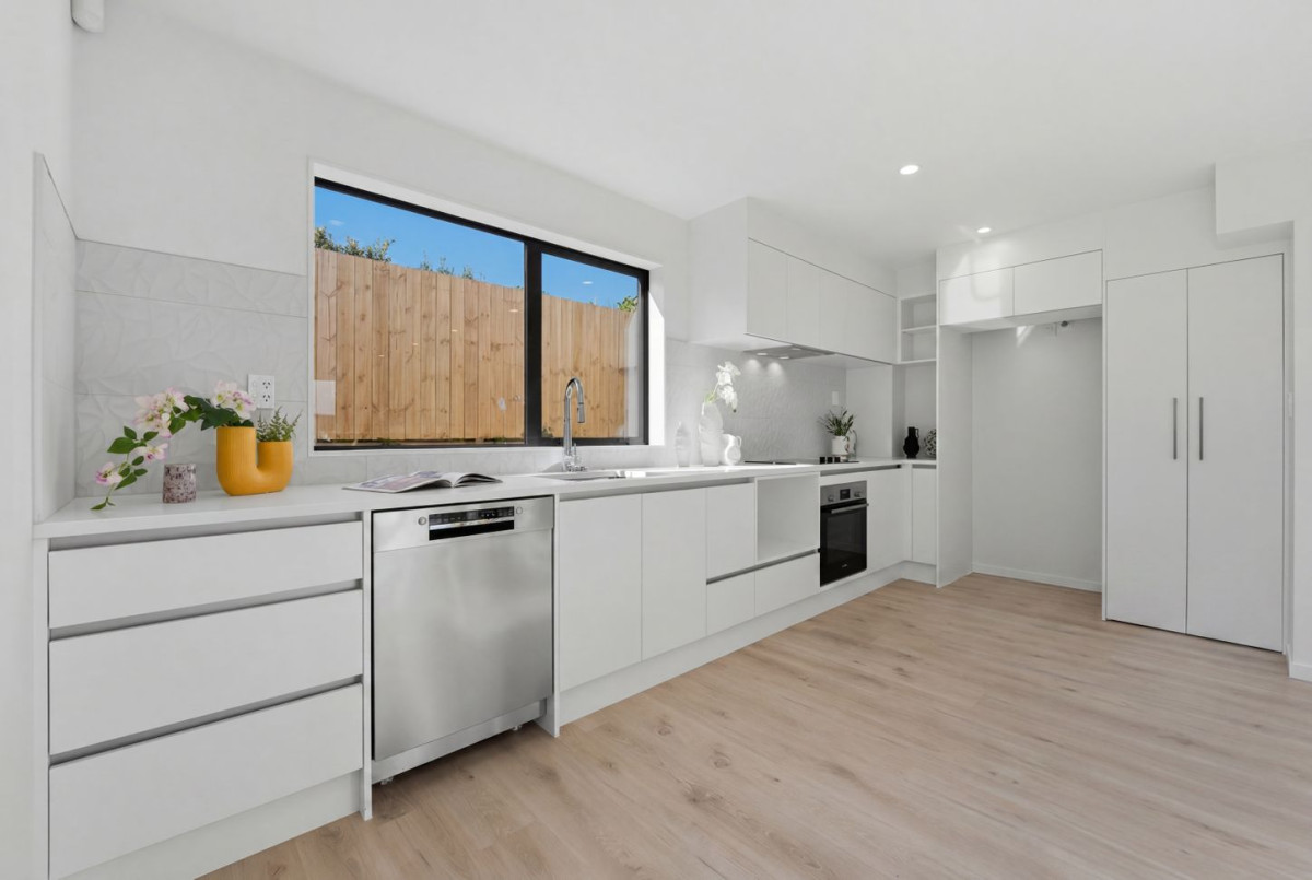 Brandnew 2 beds (2 ensuites) 2.5 baths home with car park, Lot 6/3 Gill Avenue, Te Atatu Peninsula, Auckland