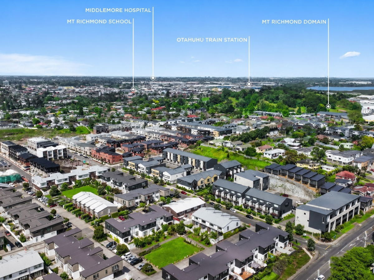 Set within the popular Richmond community in Mount Wellington, 3 beds + study 2.5 baths home with car park, Conjunctionals from all agencies are warmly welcome. 34 Hokoteta Street, Mount Wellington,, Auckland