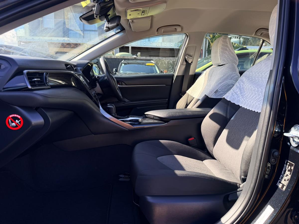 2018 Toyota Camry HYBRID**Cruise Control**Push Start**Lane Assist** Sedan Automatic, Hybrid, 2,487 cc, 73,313 km