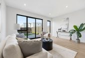 Freehold 5 beds (3 ensuites) 4 baths home with car park, 8/157 Bremner Road, Karaka, Auckland