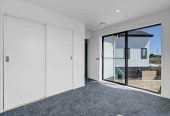 Brandnew standalone 2 beds 1.5 baths home with car park, 19 Aratuhia Lane, Papakura, Auckland