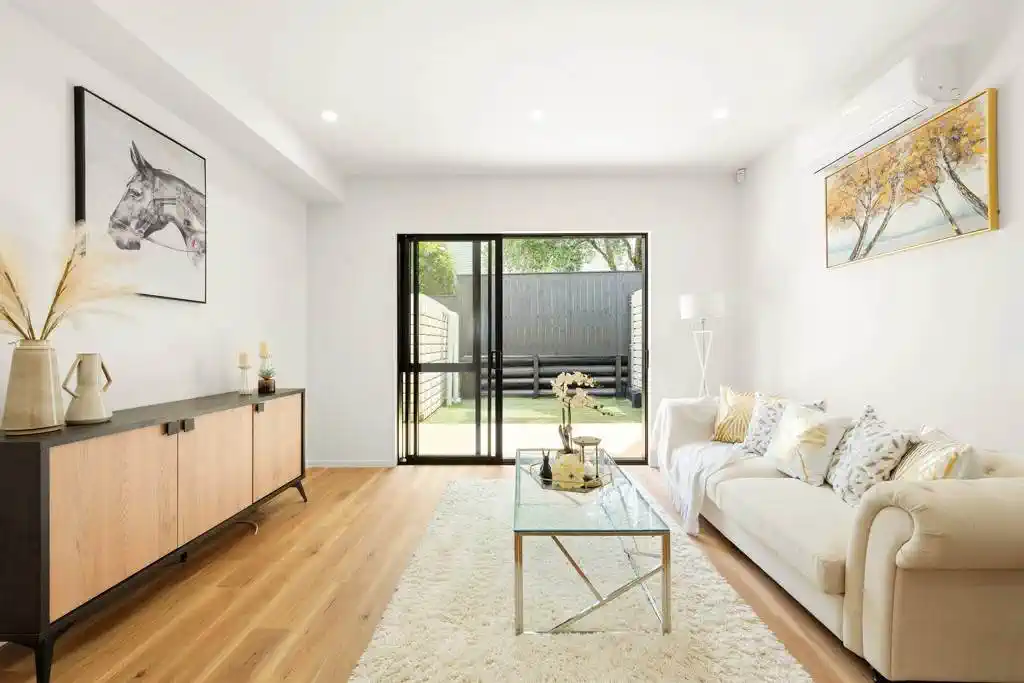 Freehold 2 beds + study 2 baths townhouse, 10B Keate Place, Mt Wellington, Auckland