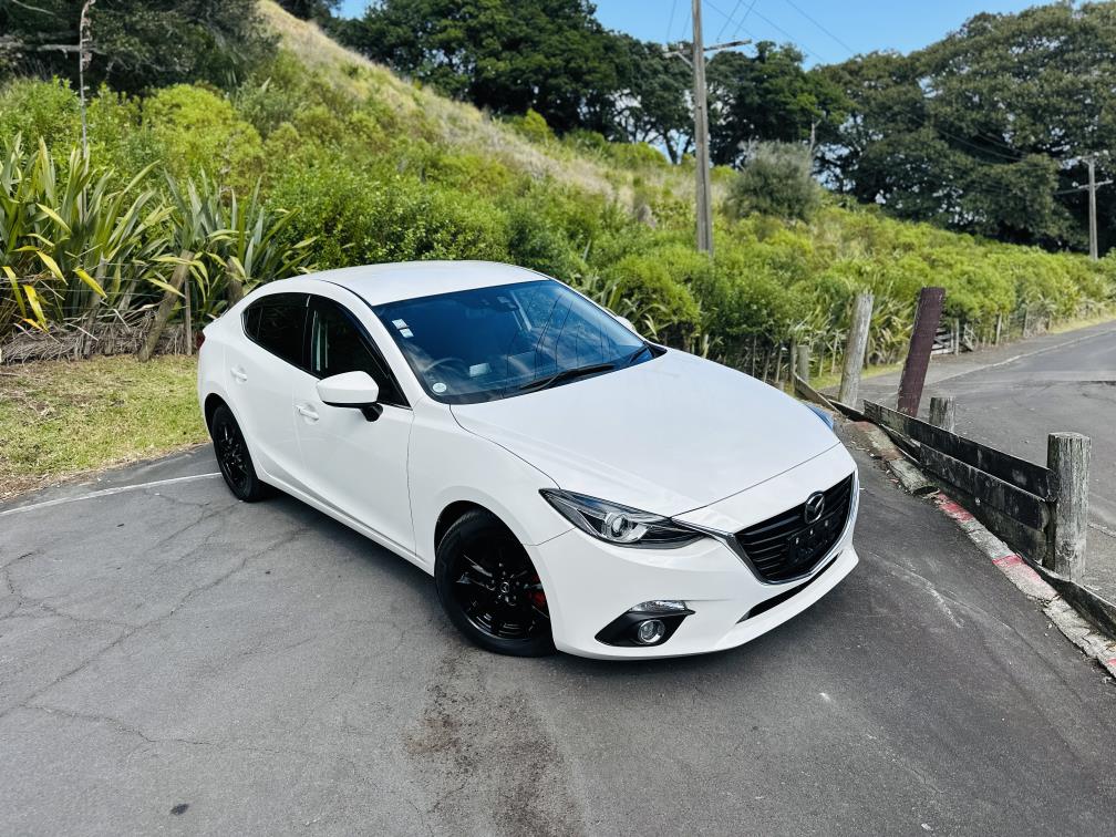 2015 Mazda Axela 20S HYBRID !! HIGH SPEC !! Sedan Automatic, New Import, 2,000 cc, 45,462 km