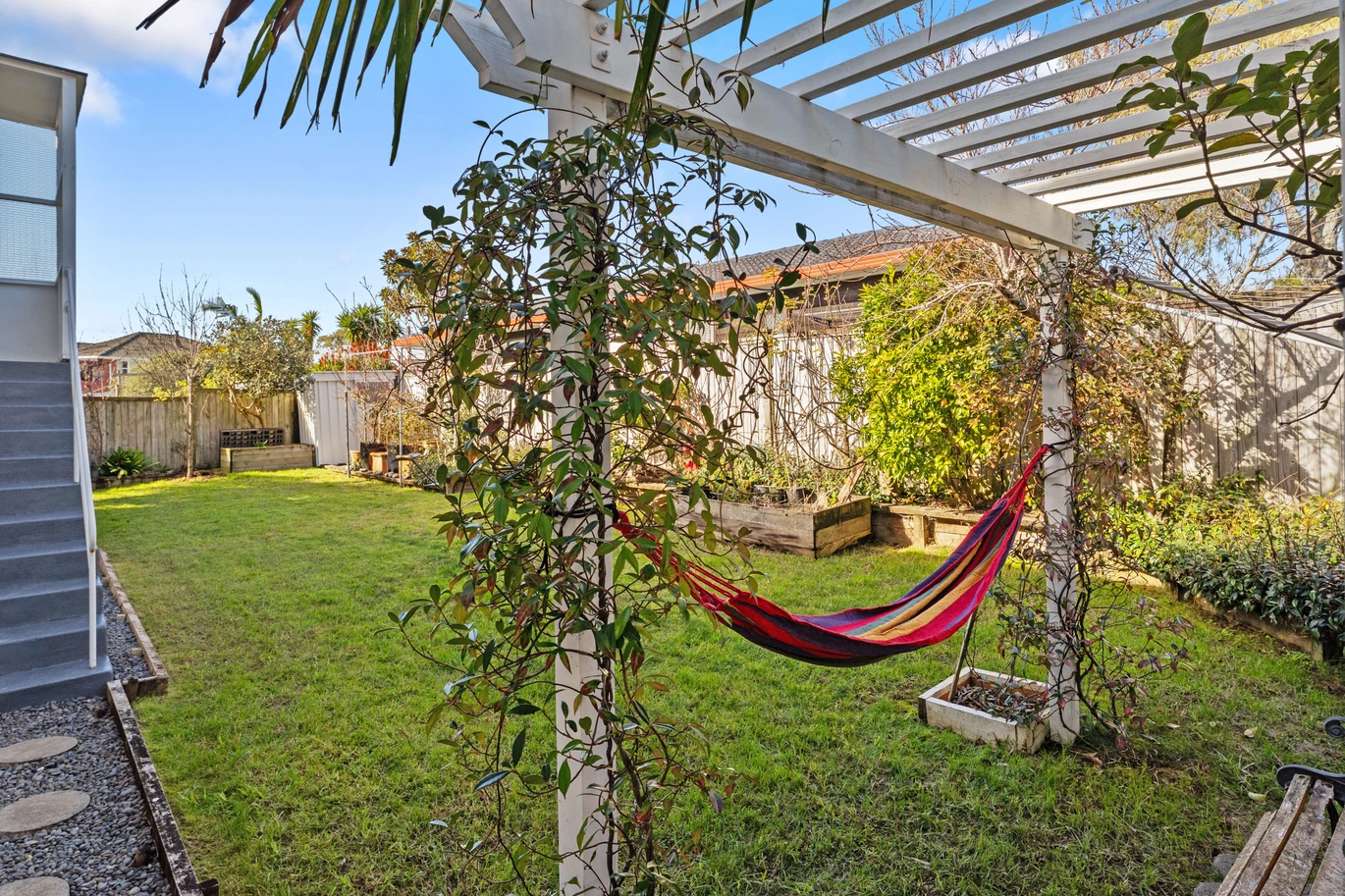 574m2 section, 5 beds 2 baths house with double garage, 19 Kendrick Place Blockhouse Bay, Auckland