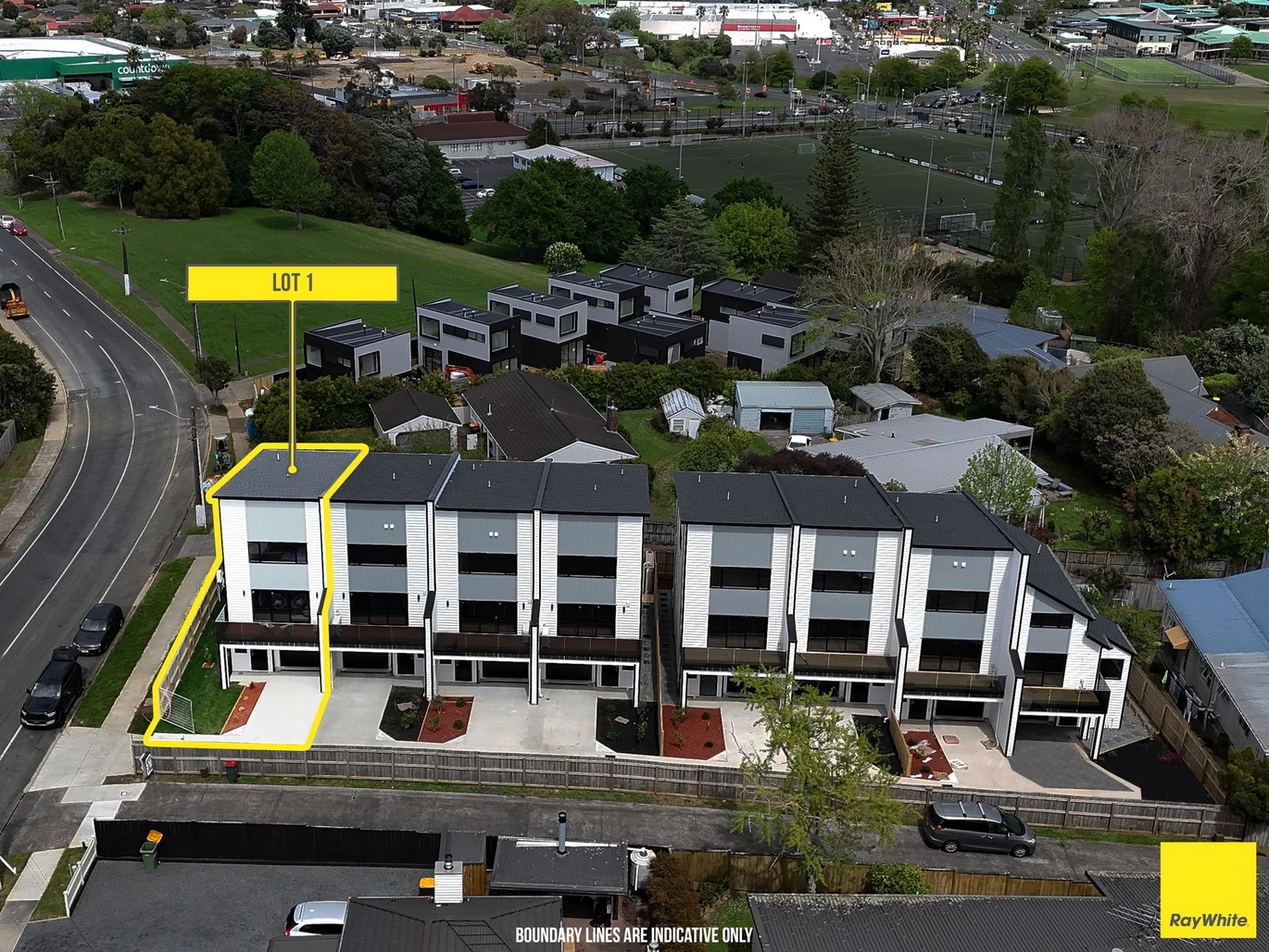 4 beds (3 ensuites) 4 baths home with garage, 1 ensuite ground floor, 1/18 Hutchinsons Road Bucklands Beach, Auckland