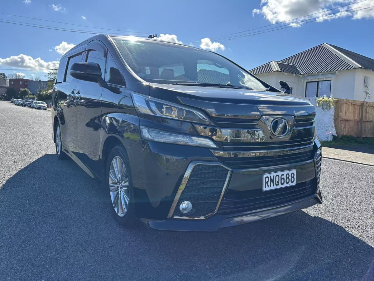 2016 Toyota Vellfire 2.5L Petrol 7 Seater CarPlay