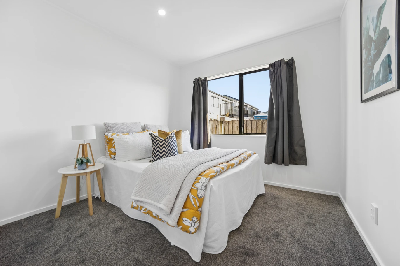 424m2 section, Renovated 3 beds 1 bath house with carport, 20A Glynnbrooke Street Te Atatu South, Auckland