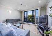 Triple Grammar school zone (AGS, AGGS, MAGS), 80m2 Freehold 2 beds 2 baths apartment with car park, 2M/160 Symonds Street, Grafton, Auckland
